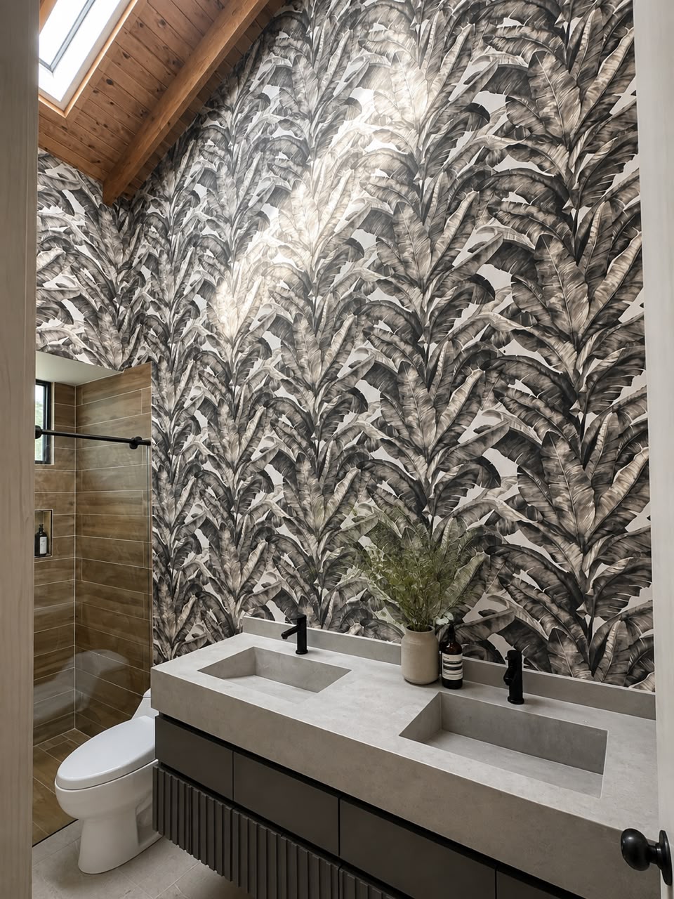 Papel de Colgadura Tropical | Sepia Banana Leaves Wallpaper