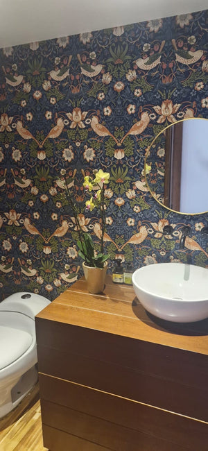 Papel de Colgadura Botánico | Navy Arts & Crafts Birds Wallpaper