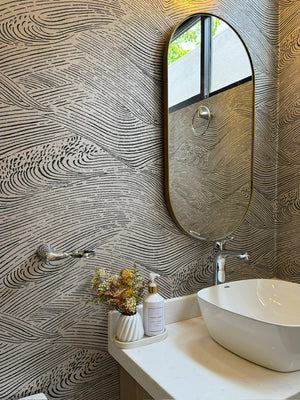 Papel de Colgadura Abstracto | Taupe Waves Wallpaper